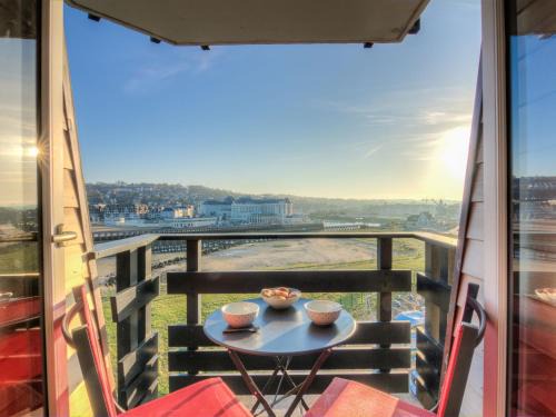 Deauville Apartamento | Apartment Les Marinas-6 by Interhome