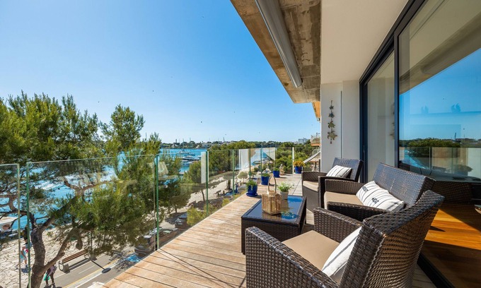 Portocolom Apartamento | Apartamento 'Llevant' con vistas al mar, Wi-Fi y aire acondicionado