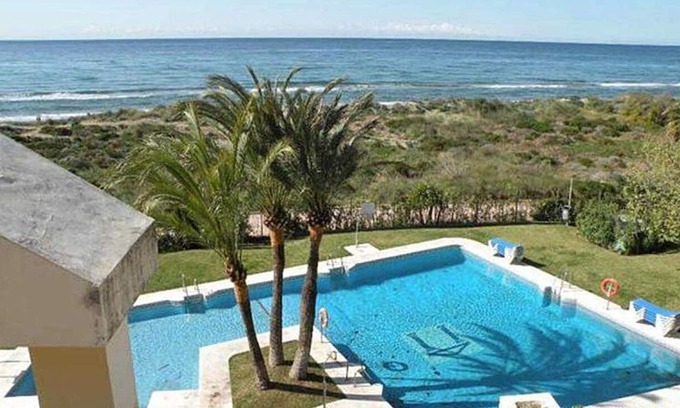 Nikki Beach Apartamento | Apto. situado a 25m de la mejor playa de Marbella 3 piscinas Internet-wifi 1 GB