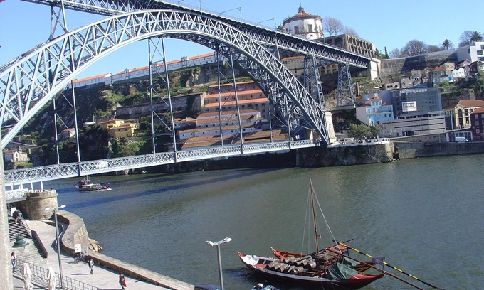 Sao Nicolau Apartamento | Apartamento situado el centro de Oporto zona UNESCO, en frente de 'cuevas' Porto