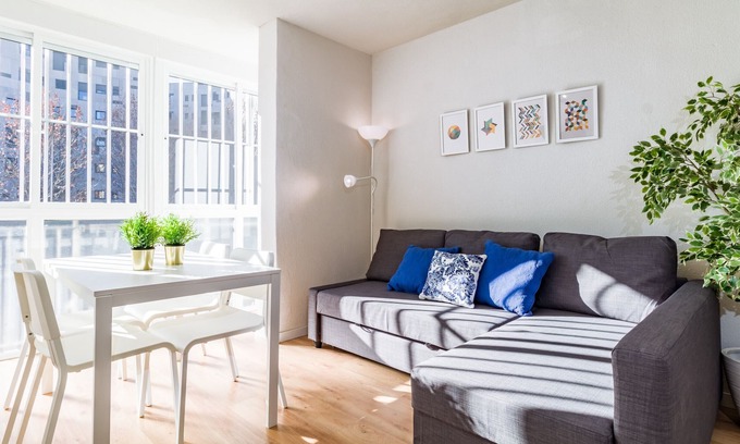 Colonia de la Prensa Apartamento | Apartamento localizado en la parte sur de Madrid. Totalmente equipado, con A/C e internet