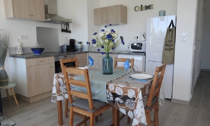 Jonzac Apartamento | Apartamento ubicado en la planta baja de una pequeña residencia con cuatro