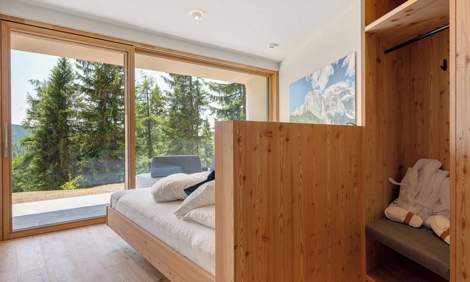 Avelengo Apartamento | Apartamento 'Lodge Larix' con vistas a la montaña, terraza privada y Wi-Fi