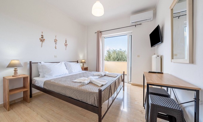 Almiros Beach Apartamento | Apartamento 'Lotus 1' con vistas al mar, Wi-Fi y aire acondicionado
