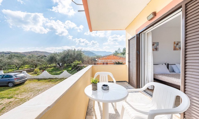 Almiros Beach Apartamento | Apartamento 'Lotus 3' con vistas al mar, Wi-Fi y aire acondicionado