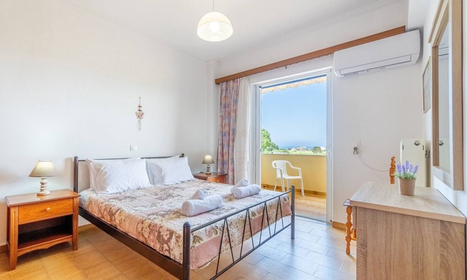Almiros Beach Apartamento | Apartamento 'Lotus 5' con vistas al mar, Wi-Fi y aire acondicionado