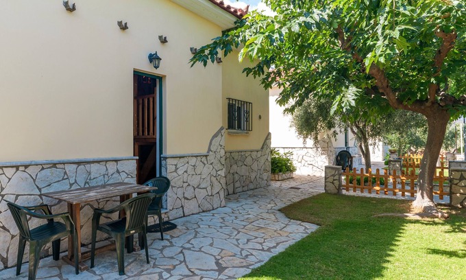Astros Apartamento | Casa de campo 'Maisonette con Patio Privado 3' con Vista a la Montaña, Wi-Fi y Aire Acondicionado