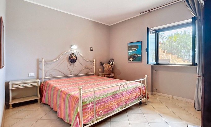 Chiesiola Apartamento | Apartamento 'Mapa - Girasole' con vistas al mar, Wi-Fi y aire acondicionado