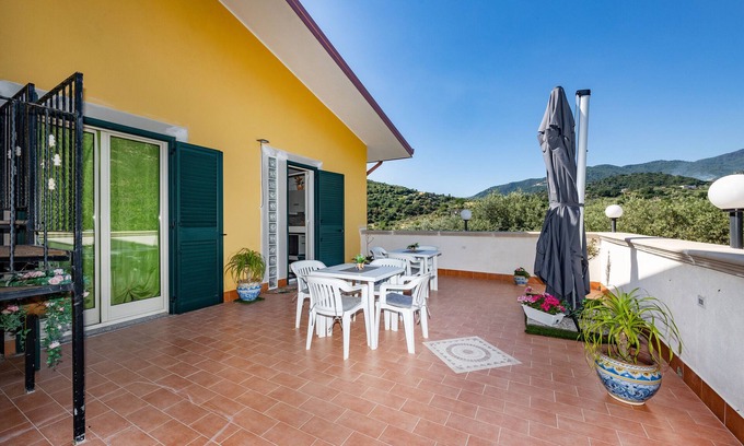 Patti Apartamento | Apartamento "Mare Natura" con terraza compartida y Wi-Fi