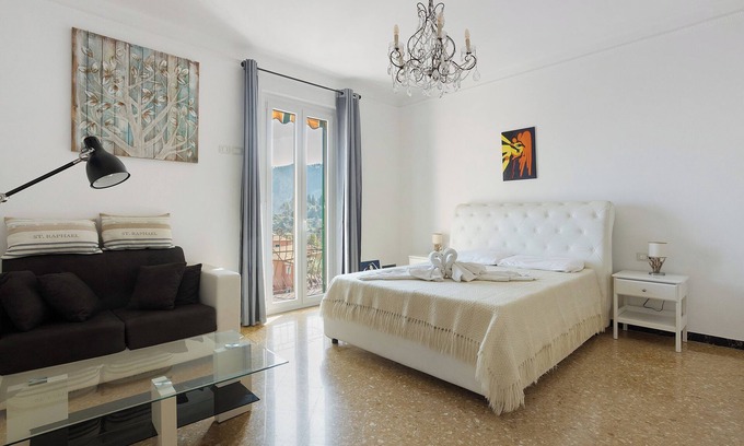La Spezia Apartamento | Apartamento 'Merlino' con balcón, Wi-Fi y aire acondicionado
