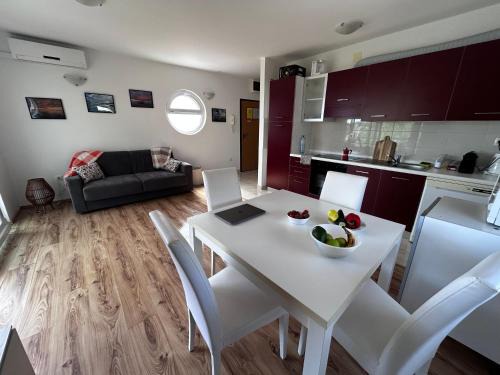 Milna (Brac) Apartamento | Apartment Milna Dante