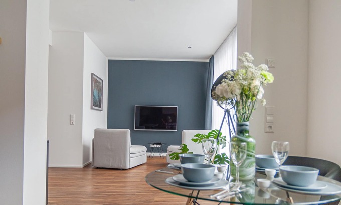 Neu-Ulm Casa | Apartment mit Zugang zur Dachterrasse für bis zu 4 Personen