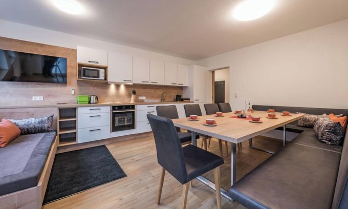 Laimach Apartamento | Apartamento Montec by Interhome