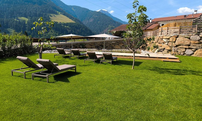 San Pancrazio Apartamento | Apartment 'Naturapartments Alpreid Eiche' with Mountain View, Shared Pool and Wi-Fi