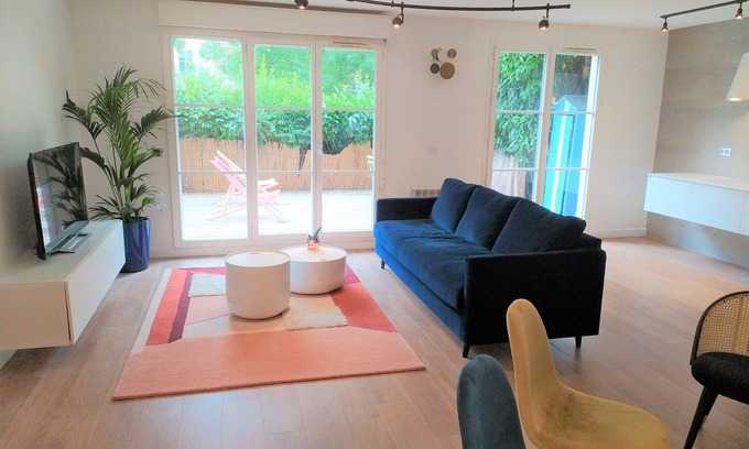 Rueil-Malmaison Apartamento | Apartment near Paris, double terrace