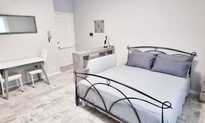 Lamarmora Apartamento | Apartment near subway, hospitals, offices