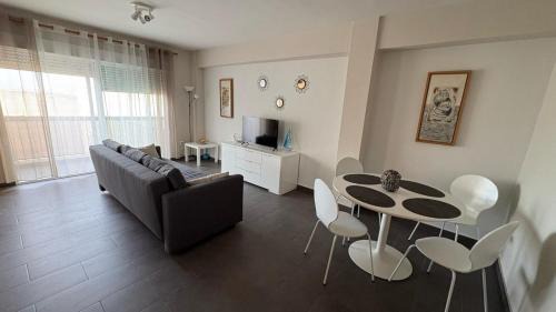Playa Pobla de Farnals Apartamento | Apartment near the beach