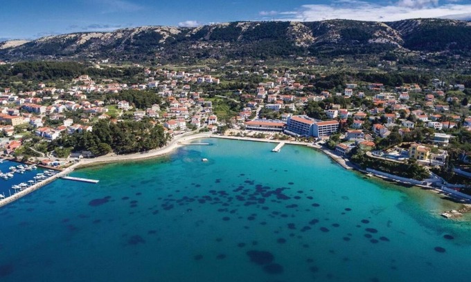 Supetarska Draga Apartamento | Apartment Nedo - private parking: - Supetarska Draga, Island Rab, Croatia