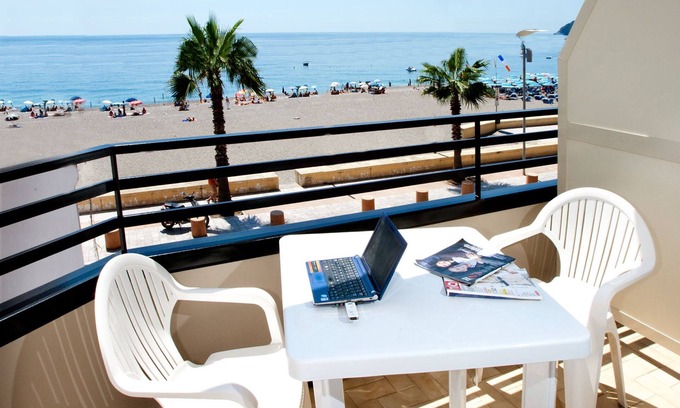 Letojanni Apartamento | Apartamento Neptuno en el mar, Letojanni