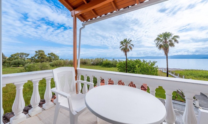 Kavos Apartamento | Apartamento 'Neptuno' con vistas al mar, terraza compartida y Wi-Fi