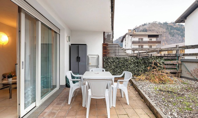 Predazzo Apartamento | Apartamento 'Night and Day 4' con vistas a las montañas, balcón y Wi-Fi