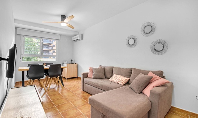 Moncofar Apartamento | Apartamento "Nuestra Ilusión, Su Descanso" cerca del mar con piscina compartida y Wi-Fi