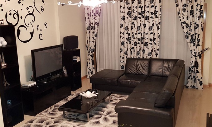Reboleira Apartamento | APARTAMENTO DE LUZ - Wifi gratuito