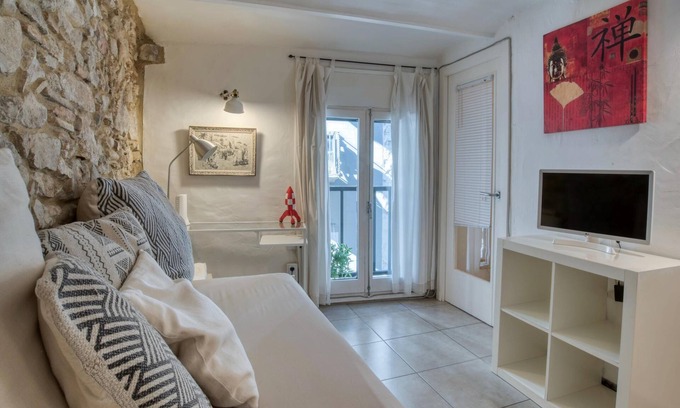 Barri Vell Apartamento | Apartamento "Old Side Girona dos" con Wi-Fi de alta velocidad y Wi-Fi