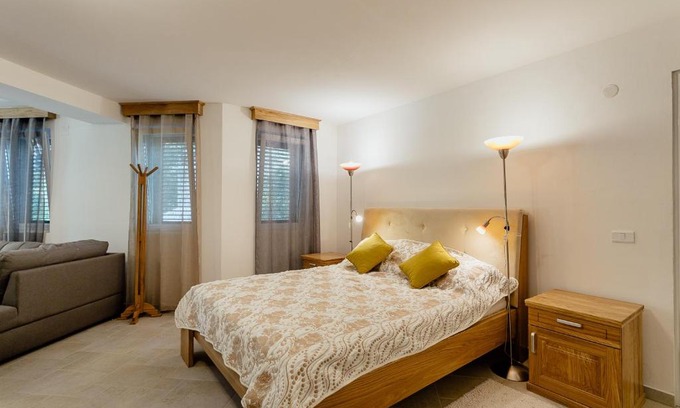 Ratisevina Apartamento | Apartment Olive Hill
