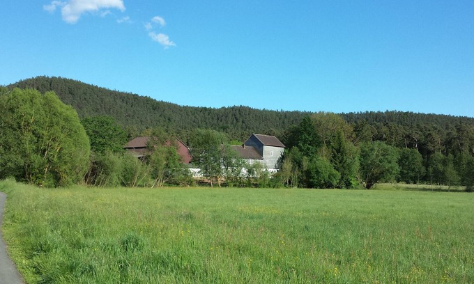 Ernsthausen Apartamento | Apartamento en finca con molino de agua y mucha naturaleza
