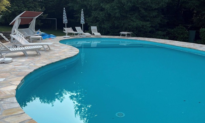 Porto Valtravaglia Apartamento | APARTAMENTO EN VILLA EN EL LAGO CON PISCINA Y PARQUE