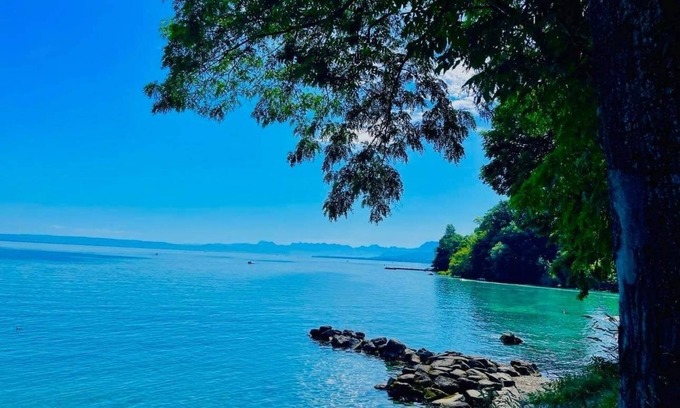 Excenevex Apartamento | Apartment on the most beautiful beach of Lake Geneva