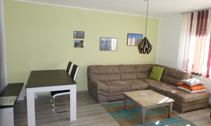 Trofaiach Apartamento | Apartamento Palm - relajación y recreación