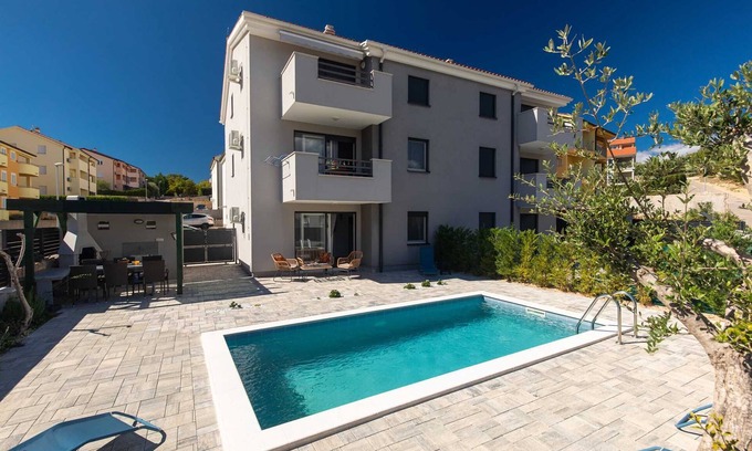 Cizici Apartamento | Apartment PATRICK with private pool
