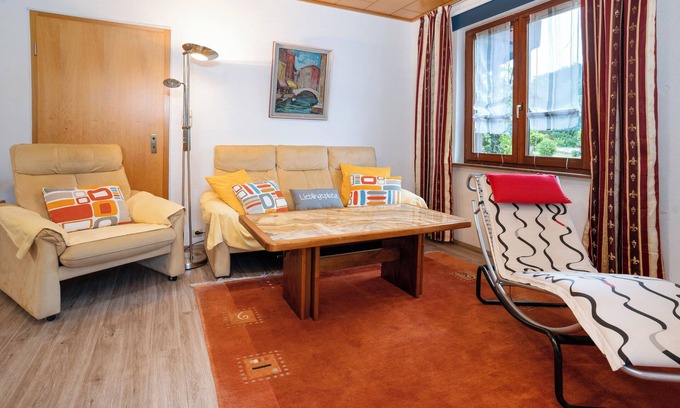Bad Wildbad Apartamento | Apartamento 'Paulinenstrasse' con vistas a la montaña y Wi-Fi