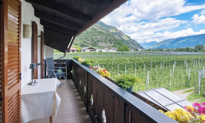 Castelbello-Ciardes Apartamento | Apartamento 'Pink Lady' con vistas a la montaña, terraza compartida y Wi-Fi