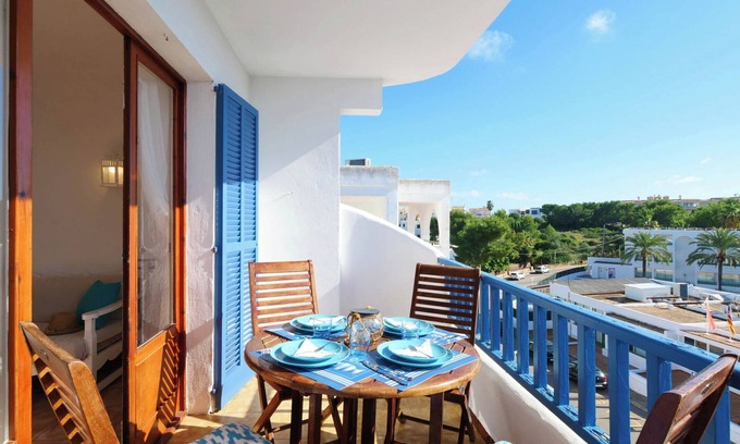 Cala Marcal Apartamento | Apartamento Posidonia cerca del mar con Wi-Fi y balcón