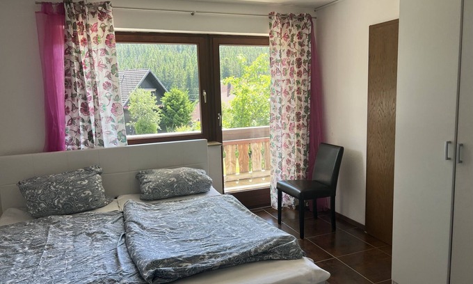 Falkau Apartamento | Apartamento-Baño Privado-Balcón