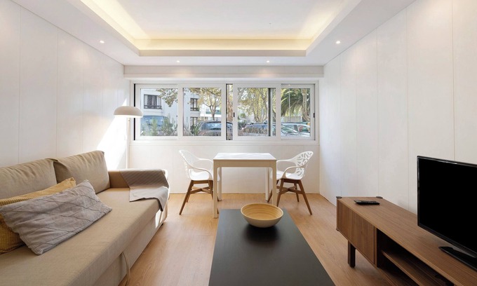 Estoril Apartamento | Apartamento "Tranquilo bajo los árboles" con Wi-Fi