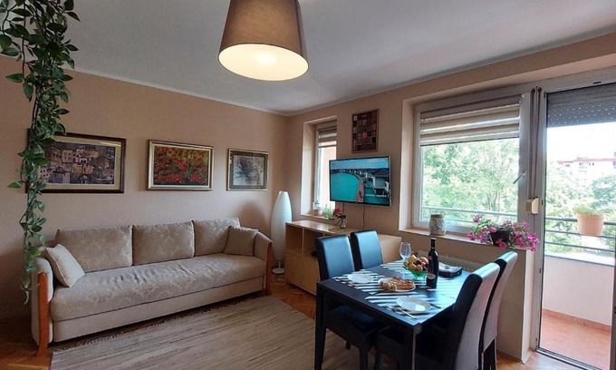 Grbavica Apartamento | Apartment Rada