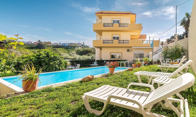 Kallithea Casa | Apartamento 'Rafaela's House' con piscina compartida, Wi-Fi y aire acondicionado