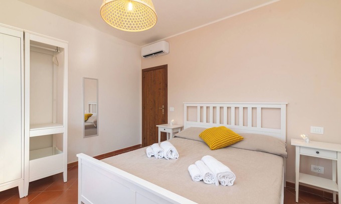 Capo d'Orso Apartamento | Apartamento 'Relax Porto Mannu' con vistas al mar, Wi-Fi y aire acondicionado