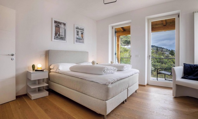 Aer Apartamento | Apartamento "Residence La Villa Cristallo" con vistas al lago, piscina, balcón y Wi-Fi