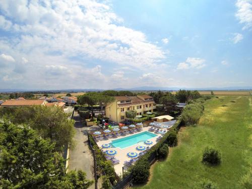 Marina di Cecina Apartamento | Apartment Riviera 10 by Interhome