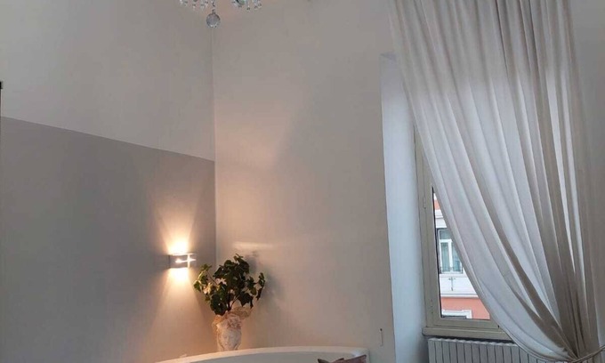 Repubblica Casa | Apartment Rome 18 Via Nazionale 18, ROME ITALY