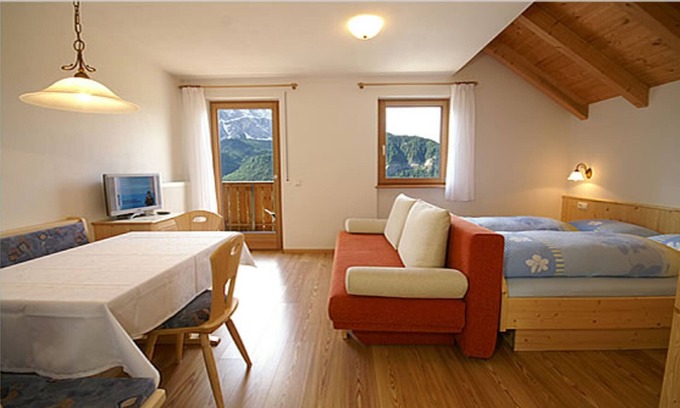 La Valle Apartamento | Apartment 'Rungghof 1' with Mountain View, Shared Terrace and Wi-Fi