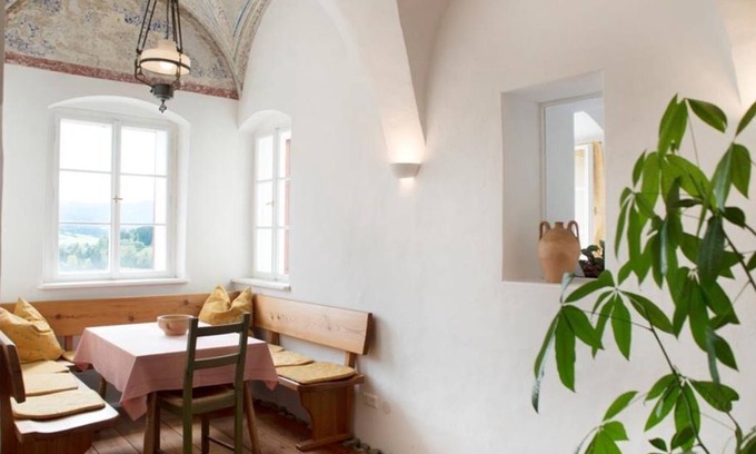 Neumarkt in Steiermark Casa | Apartment Schmadl - Hotel Landsitz Pichlschloss