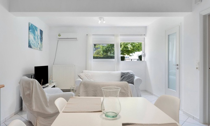 Vrilissia Apartamento | Apartamento 'S K Ground Flat In Vrilissia' con Wi-Fi y aire acondicionado