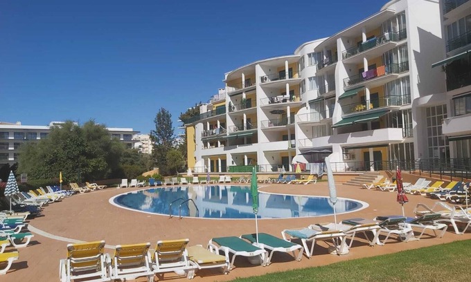 Praia da Rocha Apartamento | Apartment Sacha Primavera T2 for 4 people
