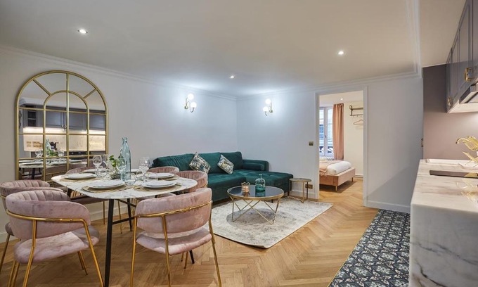 6th Arrondissement Apartamento | Apartment Saint Germain des Près by Studio prestige
